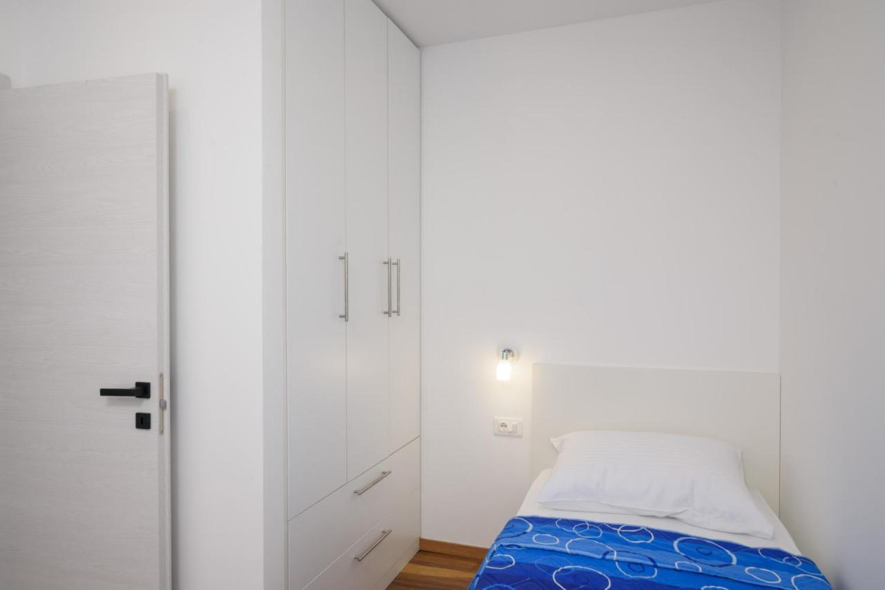 Apartment Silver Star Kastela Bagian luar foto