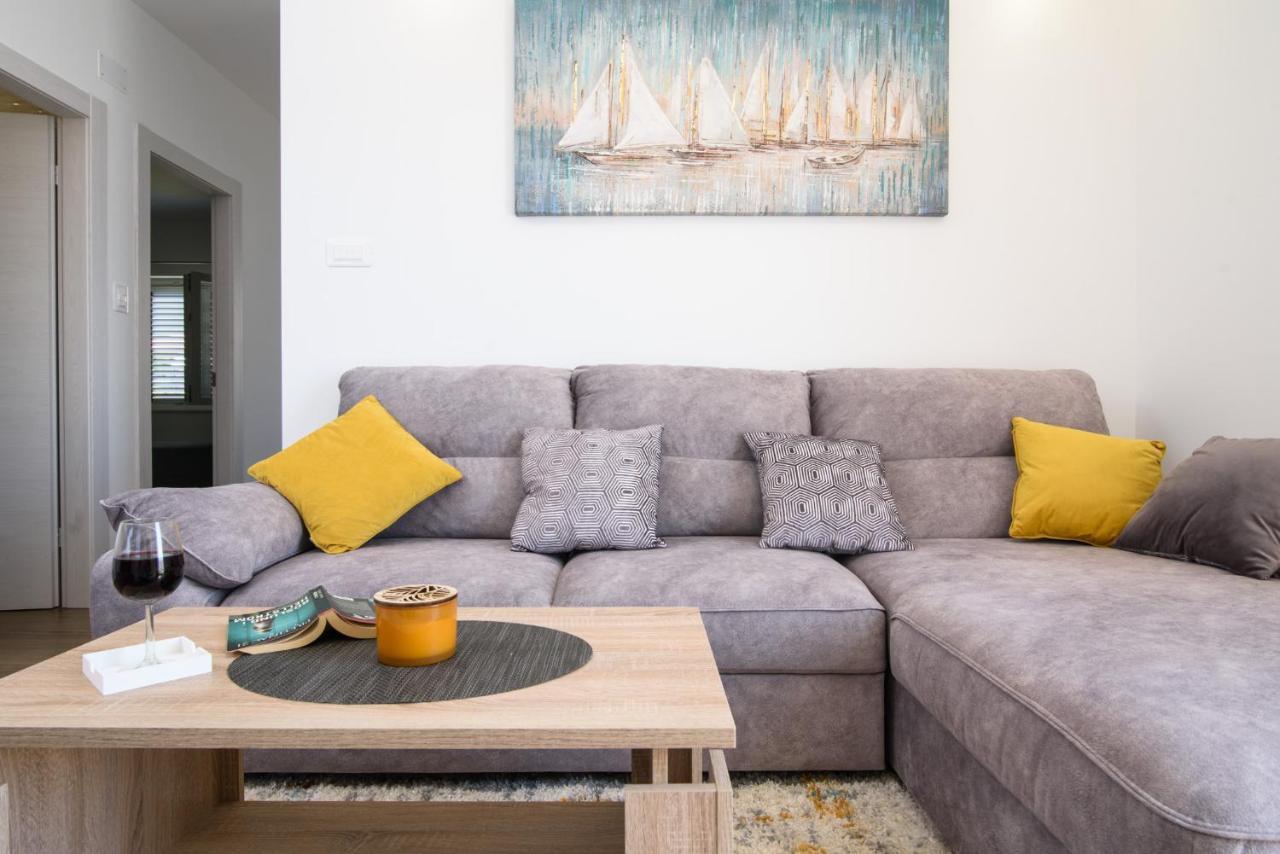 Apartment Silver Star Kastela Bagian luar foto