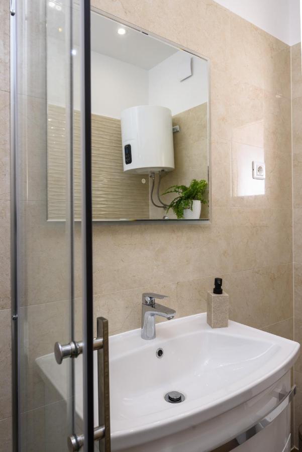 Apartment Silver Star Kastela Bagian luar foto