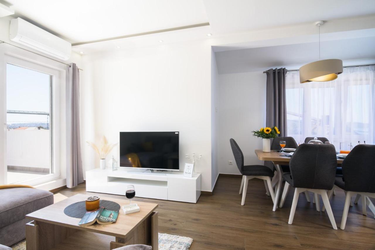 Apartment Silver Star Kastela Bagian luar foto
