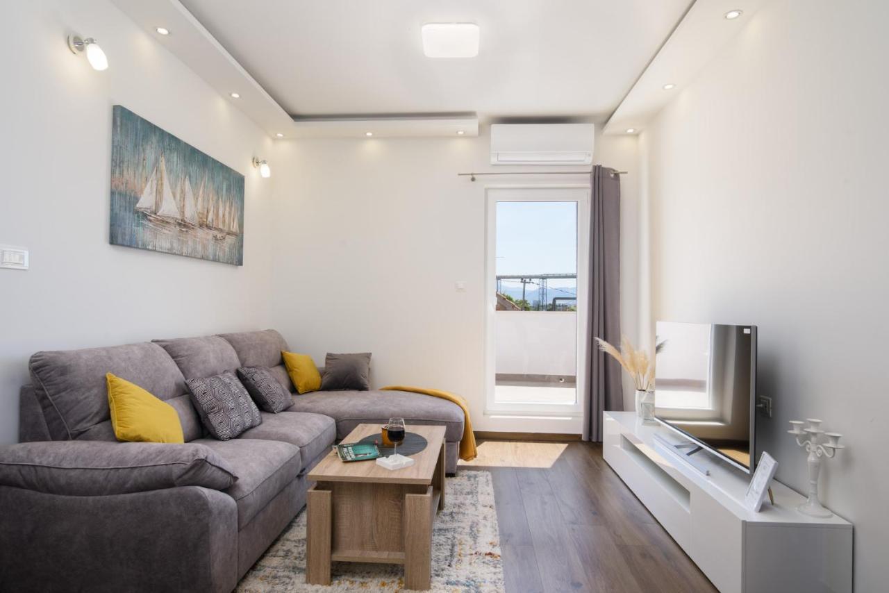 Apartment Silver Star Kastela Bagian luar foto