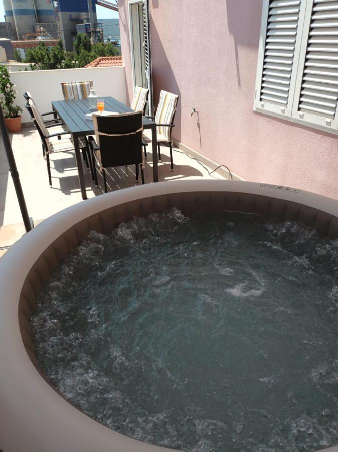 Apartment Silver Star Kastela Bagian luar foto